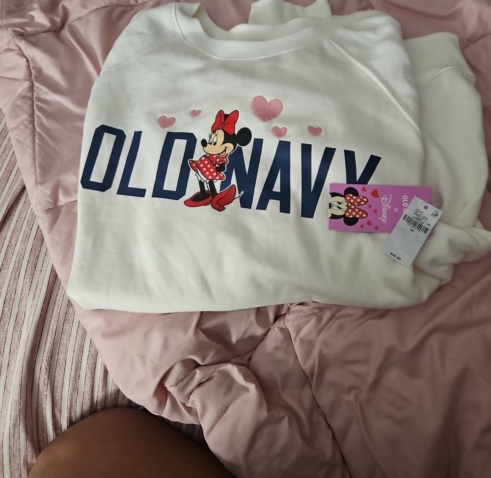 Old Navy White Sweatshirt with Minnie Mouse and Pink Hearts Size 2X  Womens